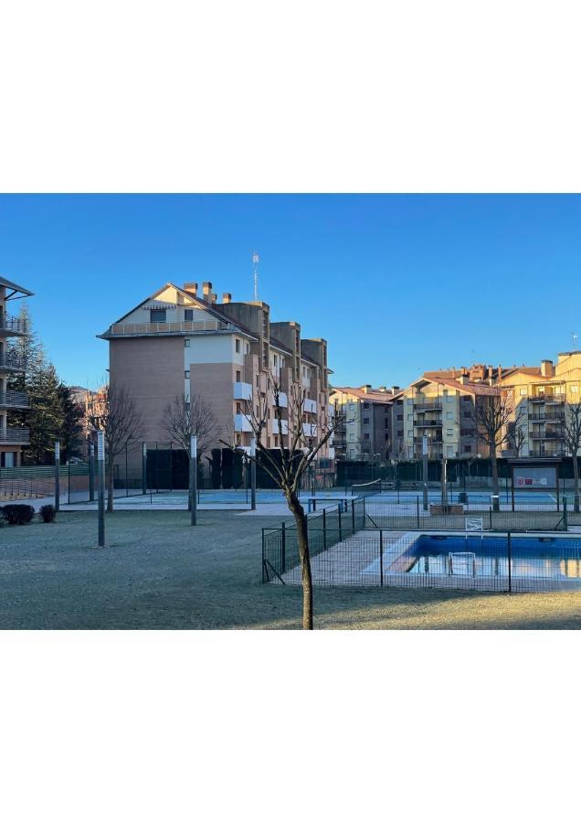Penas De Aia Apartment Jaca Luaran gambar