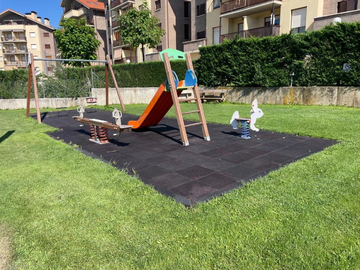 Penas De Aia Apartment Jaca Luaran gambar